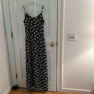 Black and white daisy maxi dress